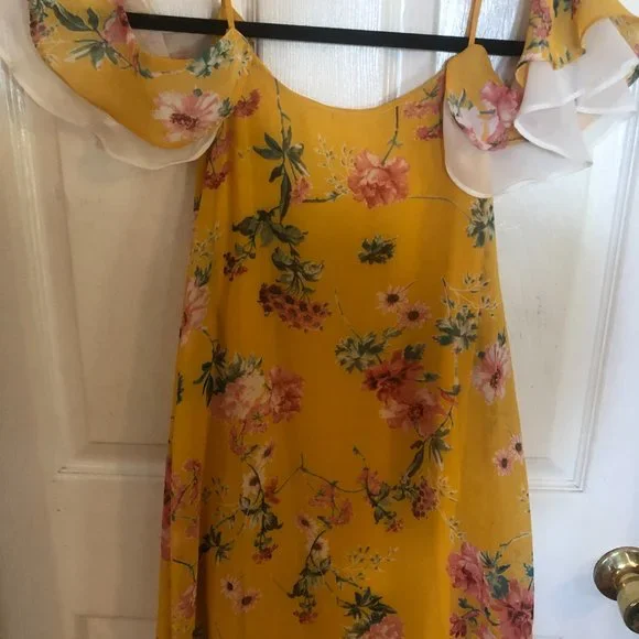 Sienna Sky cold shoulder floral dress Size XS - Picture 4 of 7
